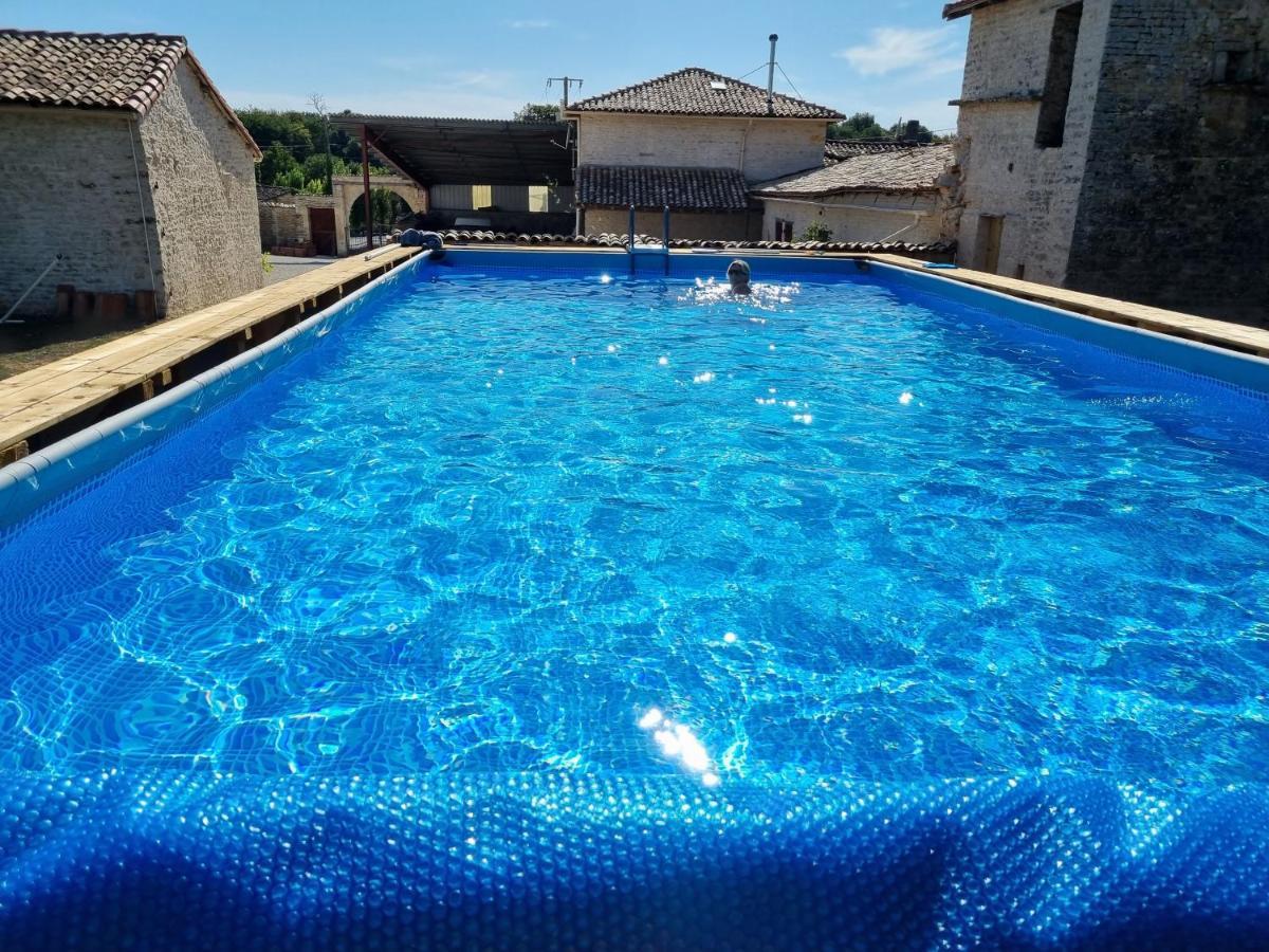 Le Verger Des Noyer Relaxing Getaway With Private Pool Mairé-l'Eveseault Buitenkant foto